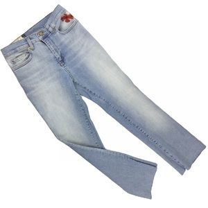 𝅺Marine Layer Floral Embroidered Cropped Jeans in Light Wash. Sz. 26